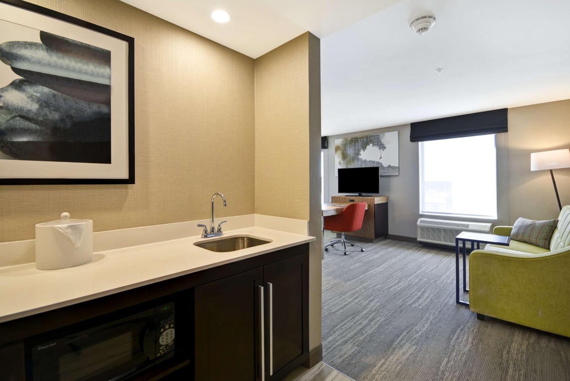 Hampton Inn&Suites Detroit/Warren Exterior foto