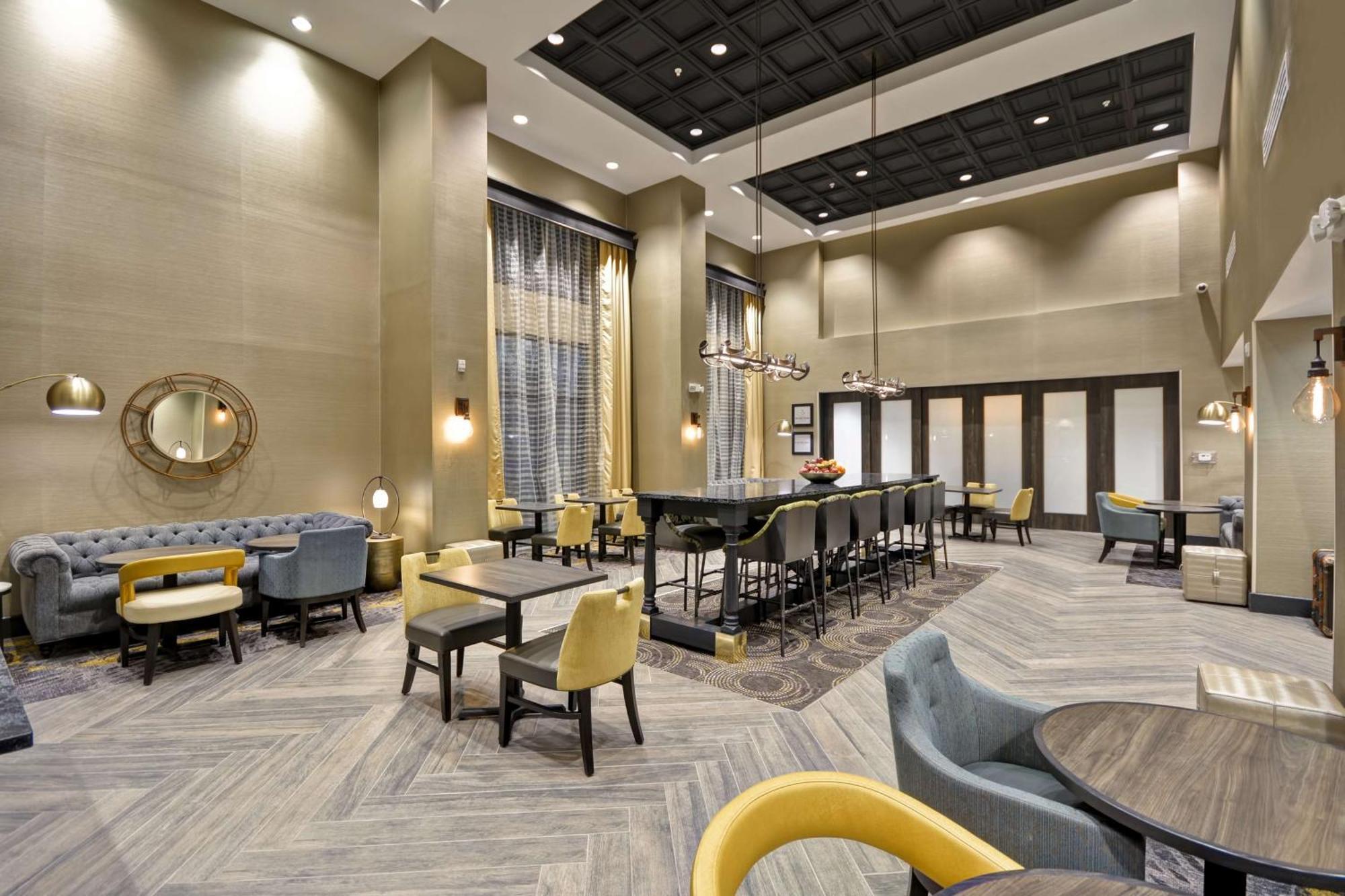 Hampton Inn&Suites Detroit/Warren Exterior foto